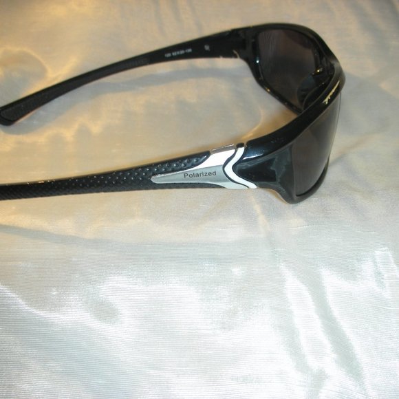 Polarized Sunglasses black frame new and good quality. See things under water. - Picture 3 of 3